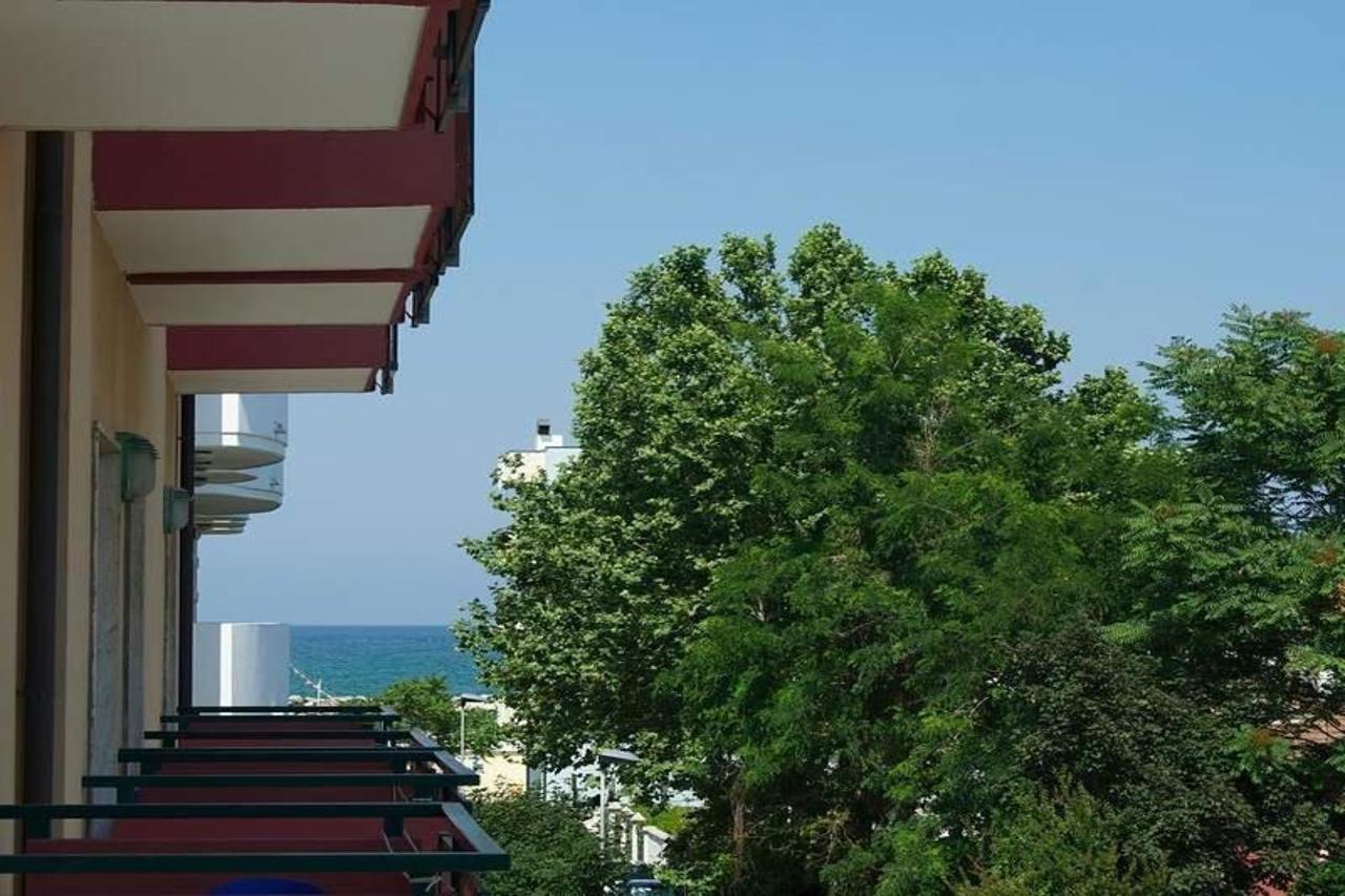 Aron Hotel Rimini Ngoại thất bức ảnh