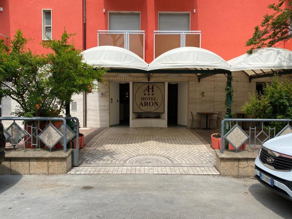 Aron Hotel Rimini Ngoại thất bức ảnh