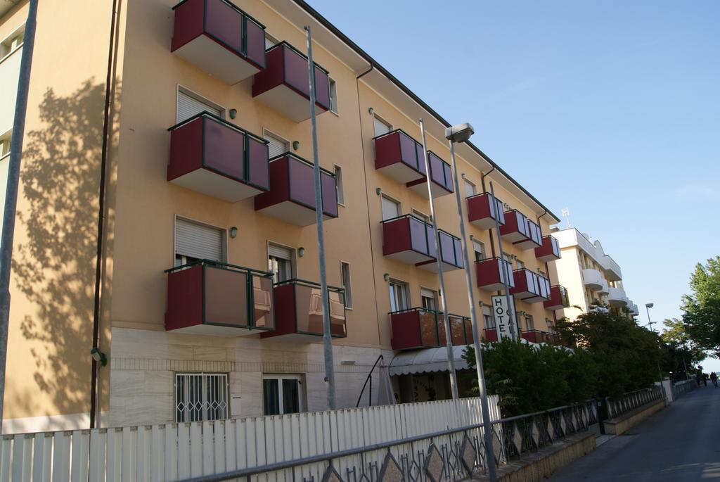 Aron Hotel Rimini Ngoại thất bức ảnh