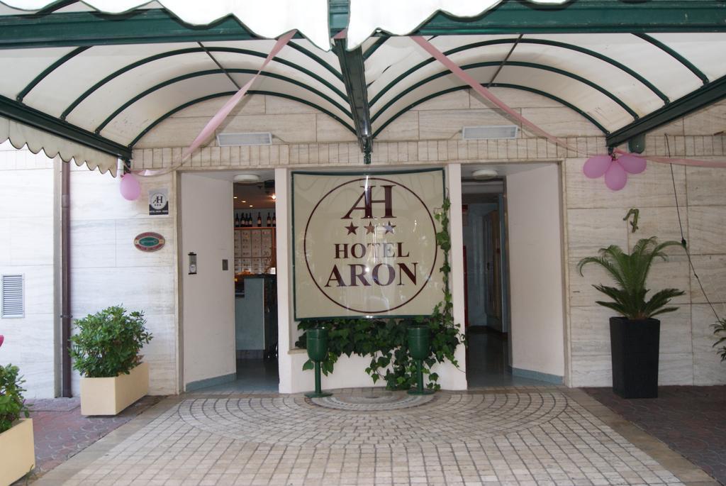 Aron Hotel Rimini Ngoại thất bức ảnh
