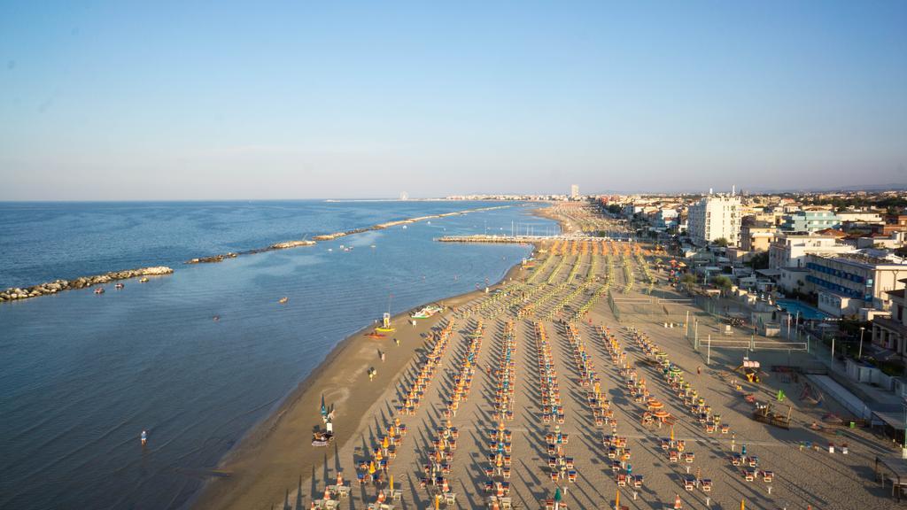 Aron Hotel Rimini Ngoại thất bức ảnh