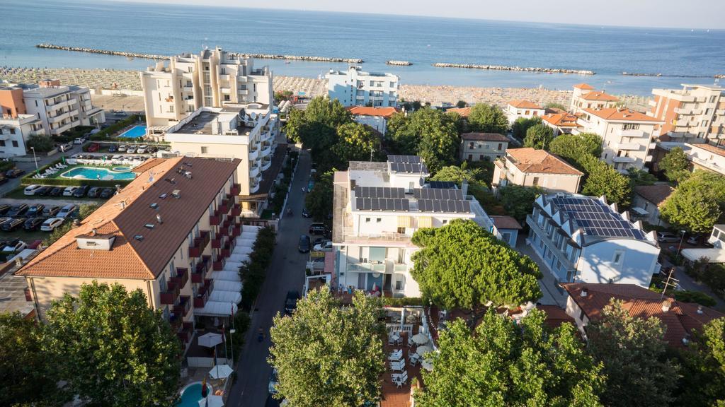 Aron Hotel Rimini Ngoại thất bức ảnh