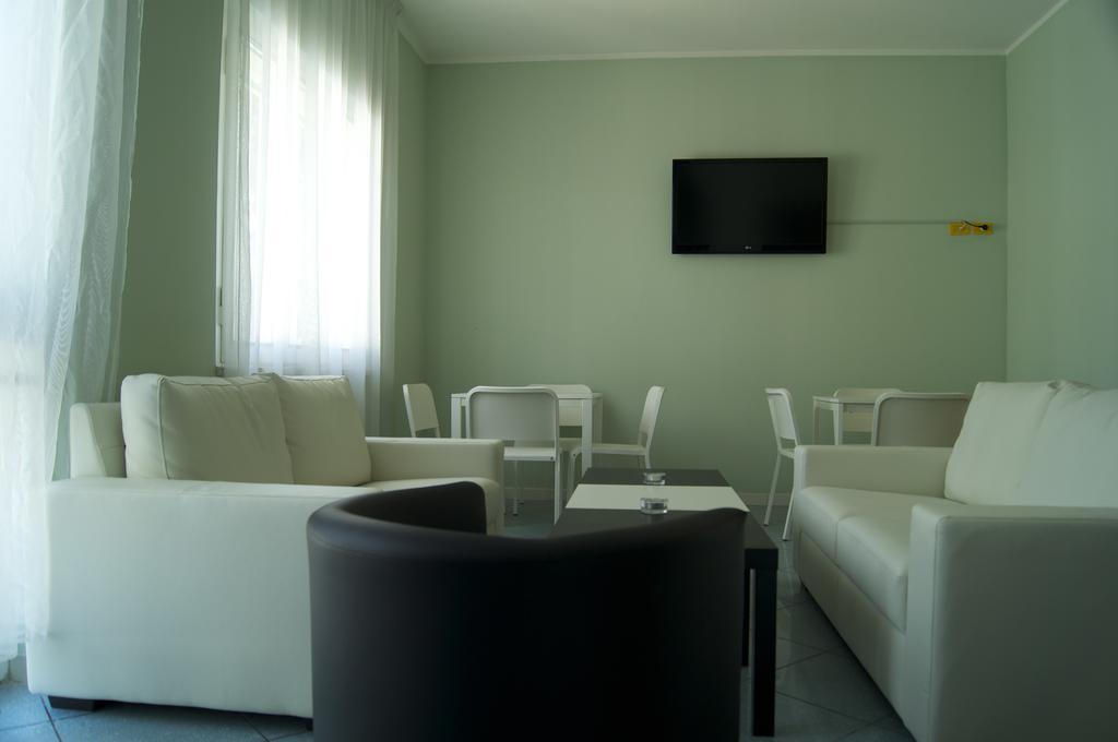 Aron Hotel Rimini Ngoại thất bức ảnh